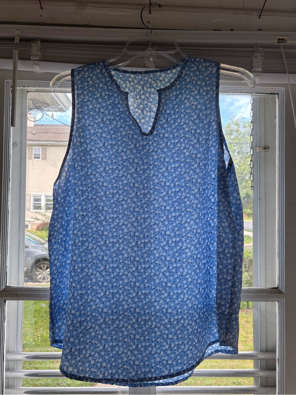 Baby Blue Floral Sleeveless Keyhole Top